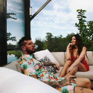 Navigating Fame: A Couple's Rise To Digital Stardom (America's Gone