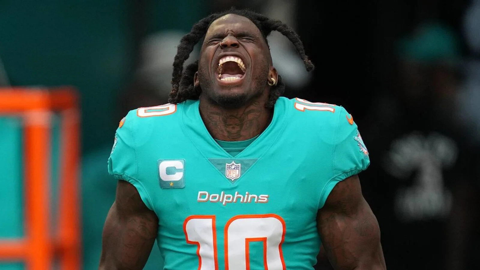 Dolphins’ Tyreek Hill ‘Bullied, And Smashed A Lit Cigar In Her Face” Davie Domestic Dispute Report Says