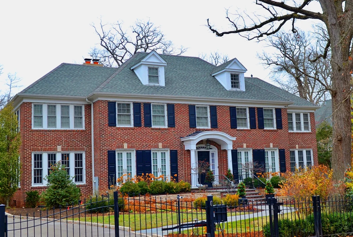 ‘Home Alone’ House in Chicago Suburbs Hits the Market