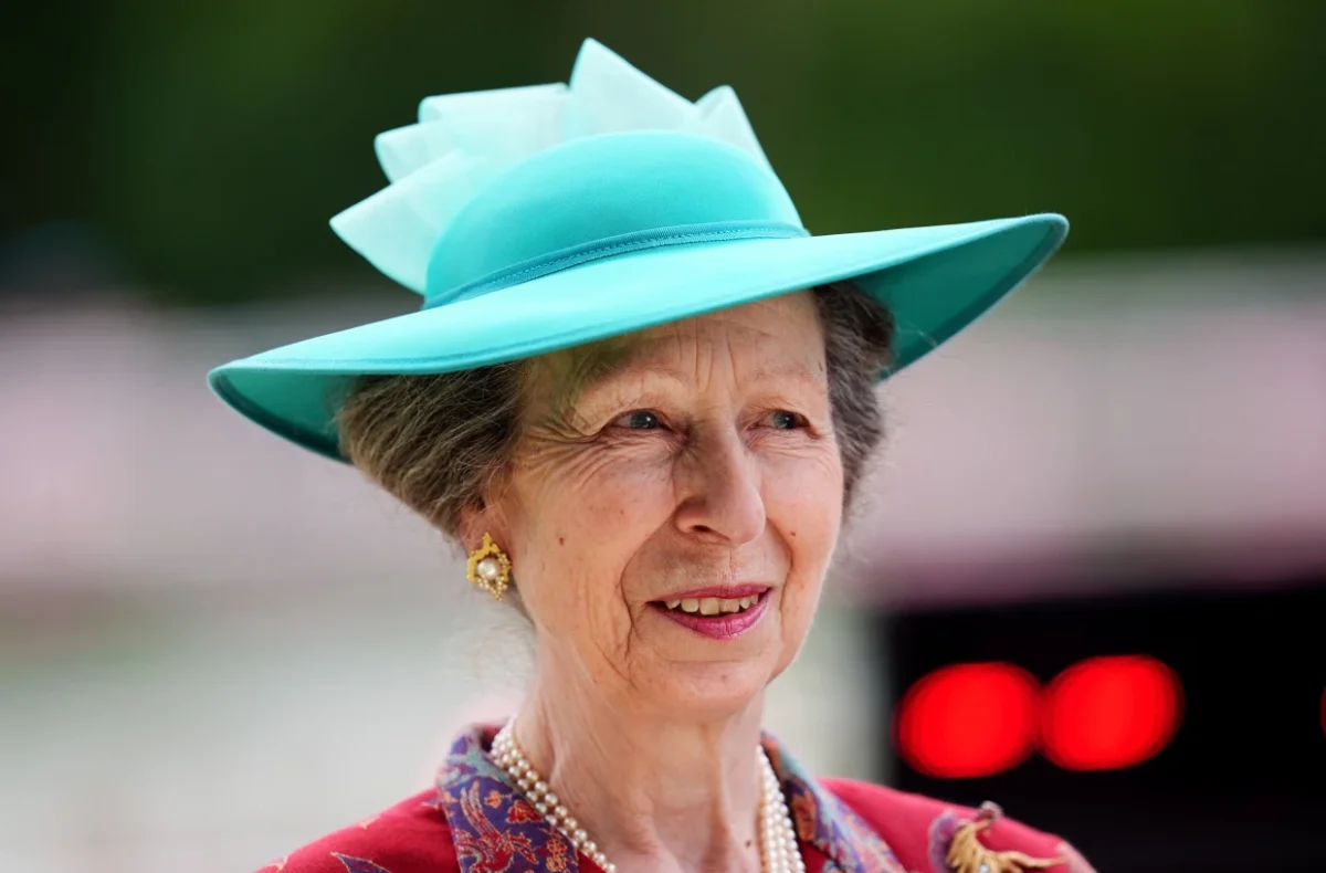 Buckingham Palace Confirms Princess Anne’s Hospital Discharge