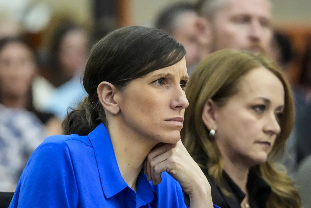 Utah Author Accused of Husband’s Poisoning Set for Trial
