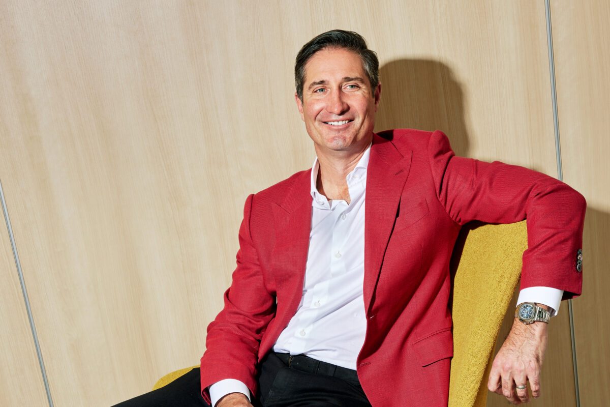 Starbucks Replaces CEO with Chipotle Head Amid Sales Slump