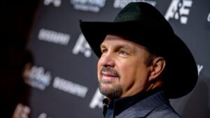 Garth Brooks Accused of Sexual Assault by Former Hair and Makeup Artist