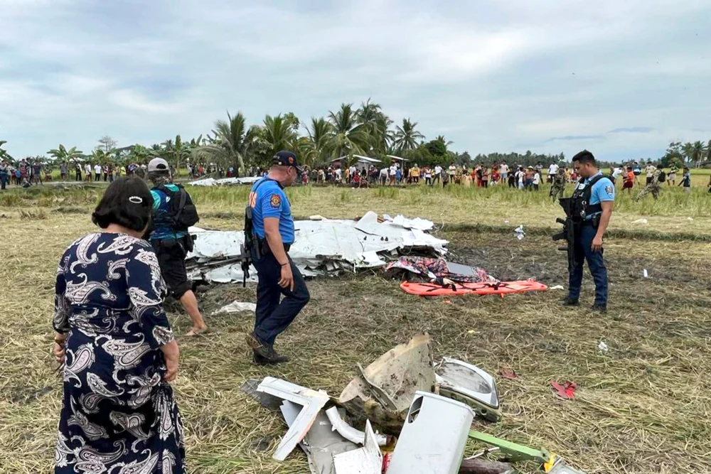 U.S. Service Member and Three Contractors Killed in Plane Crash in the Philippines