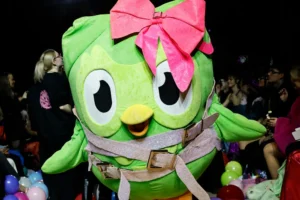 Duolingo’s Mascot “Death” Sparks Viral Reaction Across Social Media