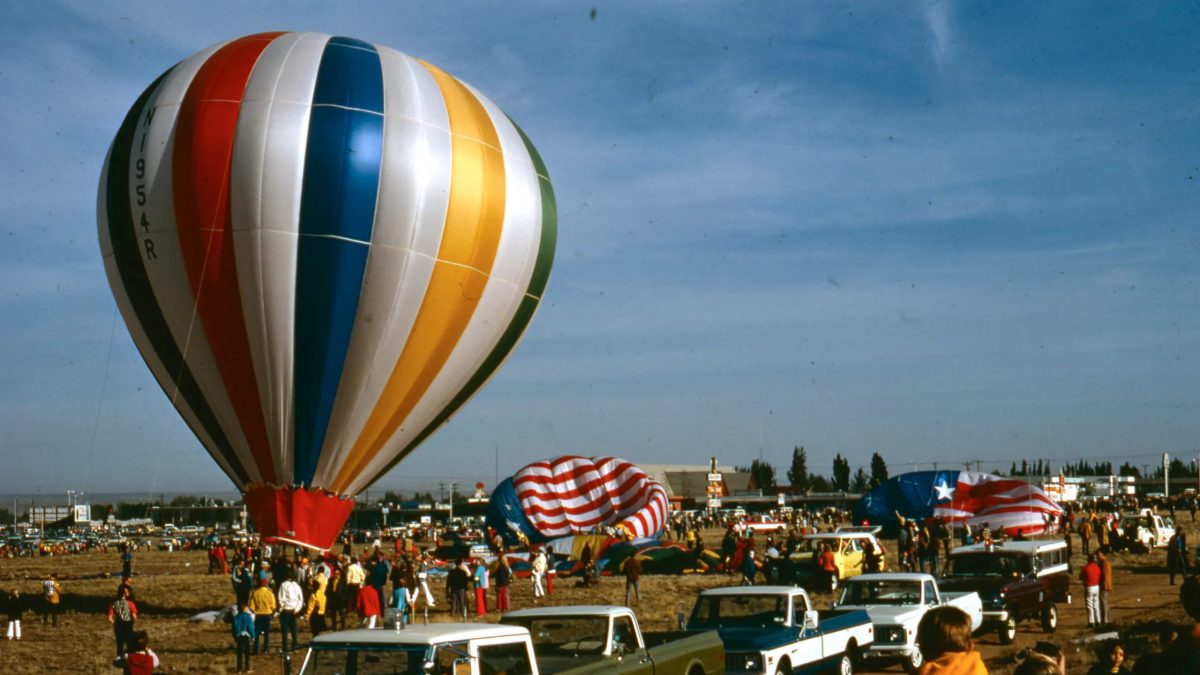 Man Dies After Hot Air Balloon Catches Fire at Mexican Festival