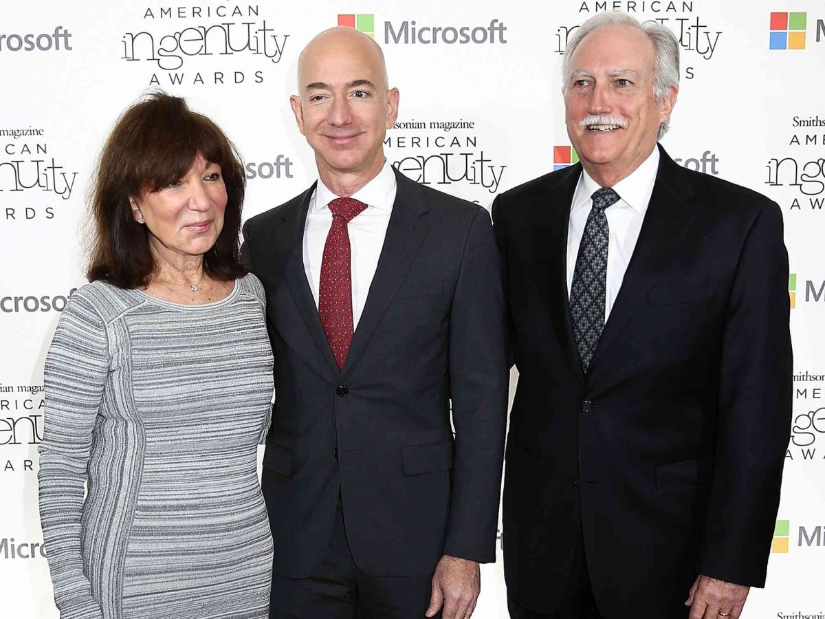 Jeff Bezos Mom Jackie & Dad Miguel