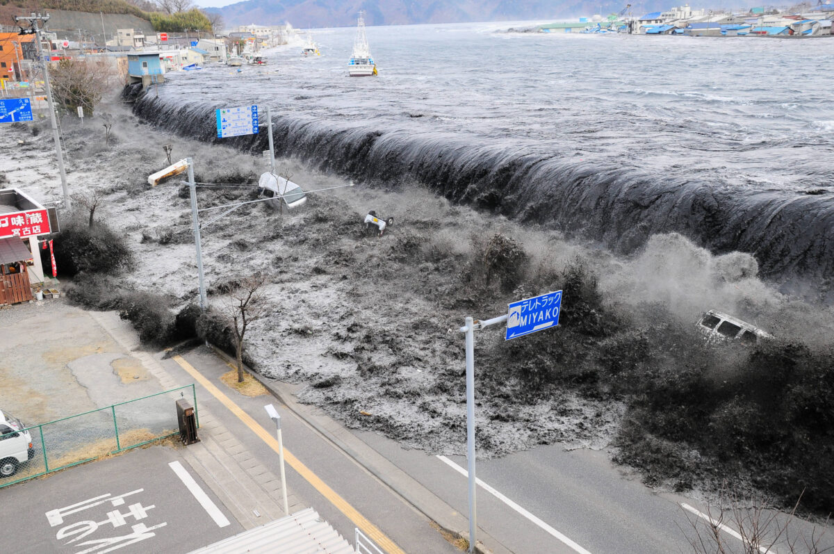 Strong Earthquake Shakes Northern Japan as Tsunami Advisory Lifted After Hours